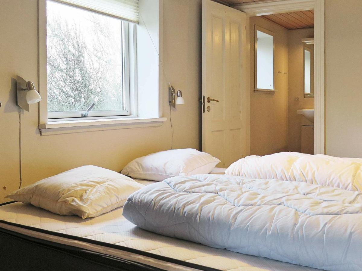 4 Person Holiday Home In Lemvig Trans Habitación foto